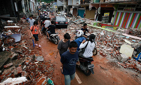 terremoto en indonesia Indonesia: Equipos de rescate confirman 52 muertos por sismo